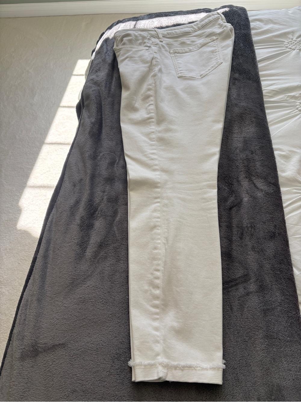 NYDJ White Ami Skinny Jeans with Lift Tuck
